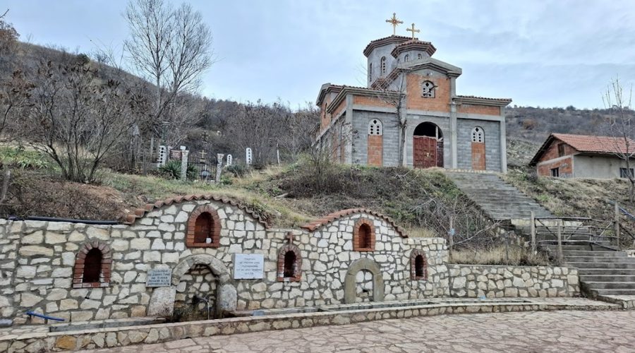 Лековитата вода која помогна на многу луѓе во манастирот „Воскресение Христово“